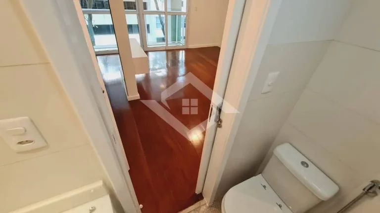 Imagem Apartamento Duplex Leblon 195m² – 3 Quartos, 2 Suítes, Quadra da Praia