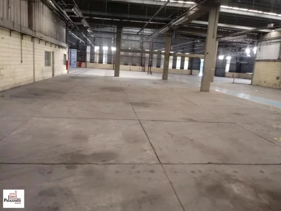 Imagem Galpão 5.276 m² AC em Barueri ao lado da Rodovia