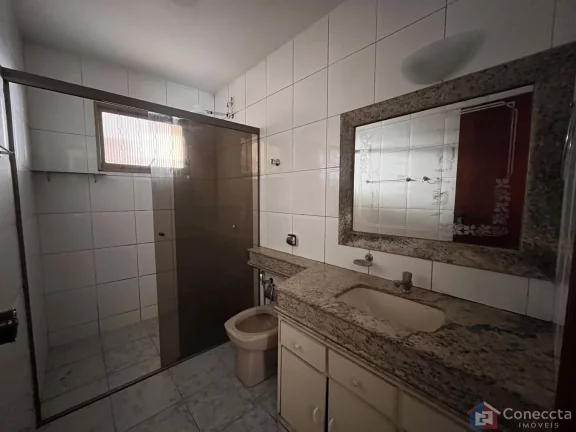 Imagem Casa à Venda no Centro de Patos de Minas – 3 Quartos, Suíte e 330m² de Conforto