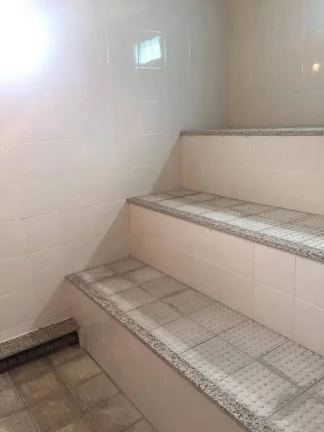 Imagem LINDA CASA COM 3 QUARTOS, SAUNA, PISCINA. NOVA FRIBURGO.
