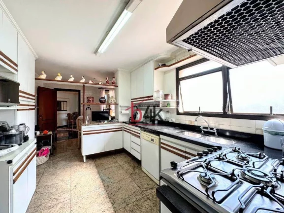 Imagem Apartamento no Campo Belo com 3 suítes - venda ou alugar.
