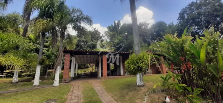 Imagem Chácara com casa Térrea e Lazer