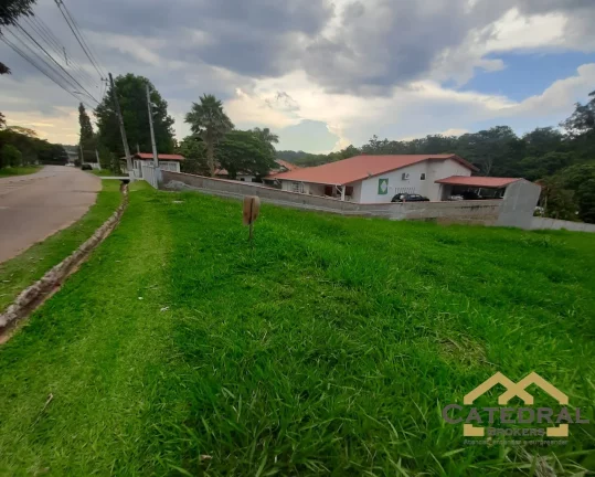 Imagem Terreno em Condomínio de chácaras com 2000² em Jundiaí