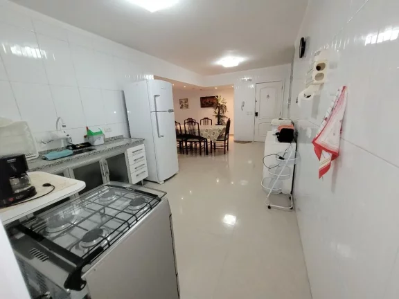 Imagem APARTAMENTO AMPLO COM 3DORMITÓRIOS, 1 SUÍTE, PEQUENA VISTA PARA O MAR, 1 VAGA PARA AUTO