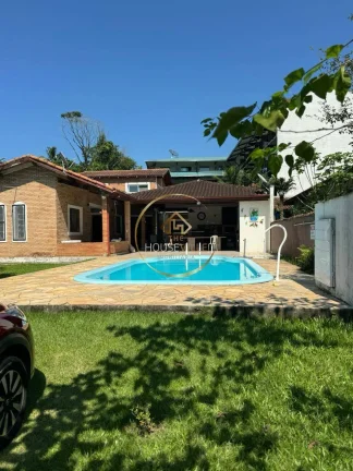 Casa 5 Dormitórios ( 3 suítes), Lagoinha, Ubatuba.
