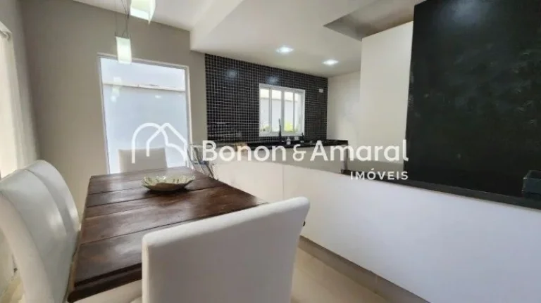 Imagem Esta casa moderna com projeto integrado de ambientes é a definição de elegância e conforto. Loca...