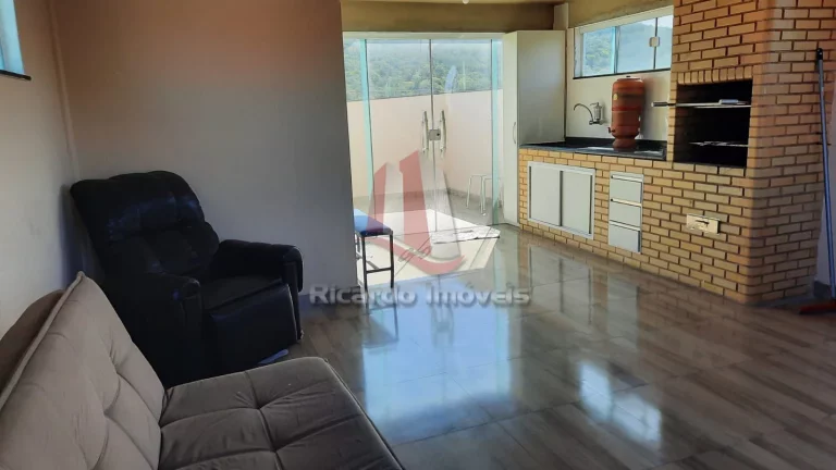 Imagem Casa Triplex c/ 3 Quartos ... Vaga de Estacionamento.