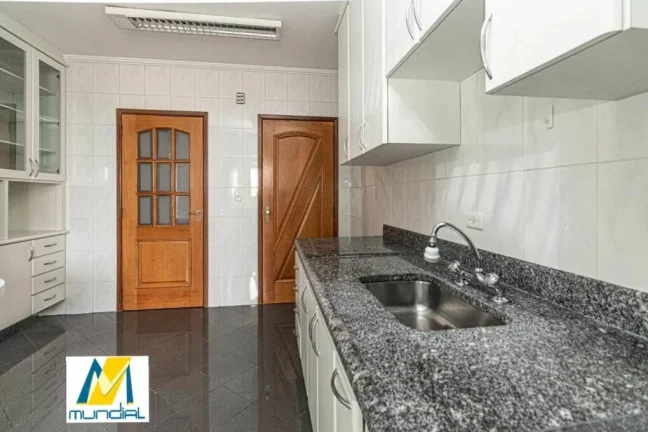 Imagem Imóvel residencial com configuração pouco comum na região