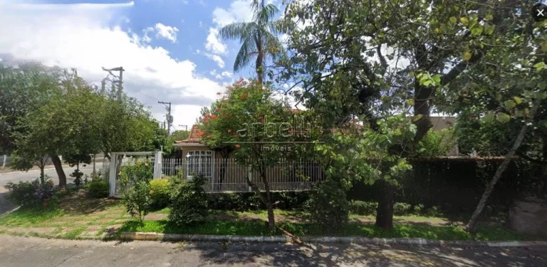 Imagem Casa com área total de 295 M² e 170M² de área construída, com 3 dormitórios sendo 1 suíte, 3 ...