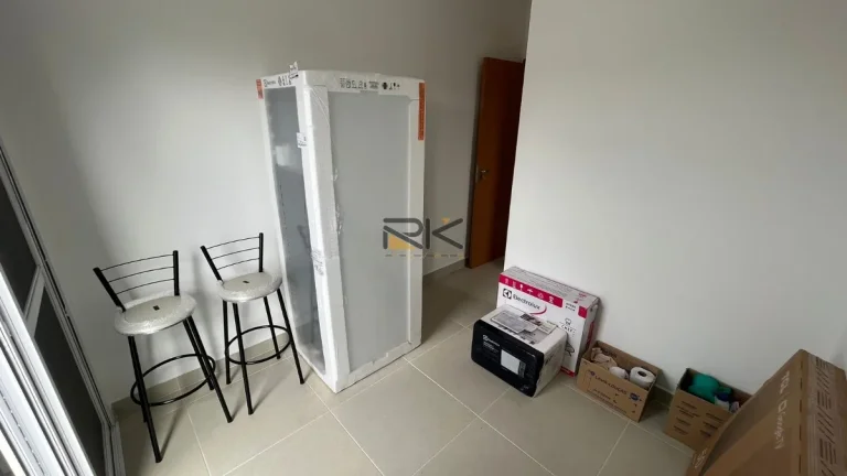 Imagem APARTAMENTO NAS TONINHAS COM 2 DORMITÓRIOS SENDO 1 SUÍTE,SALA 2 AMBIENTES,VARANDA GOURMET COM CHURRASQUEIRA