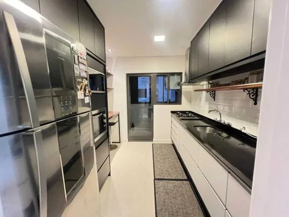 Imagem Apartamento decorado com 3 dormitórios sendo 1 suíte e 1 vaga em Balneário Camboriú