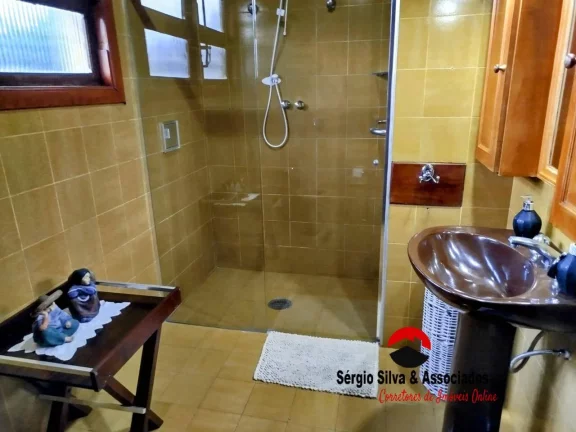 Imagem Casa a Venda no Bairro do Jardim Márcia em Campos do Jordão -SP.