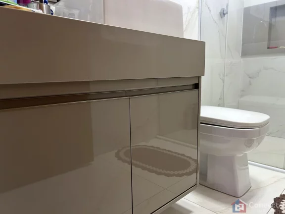 Imagem Apartamento com 3 Quartos e Suíte à Venda no Centro de Patos de Minas