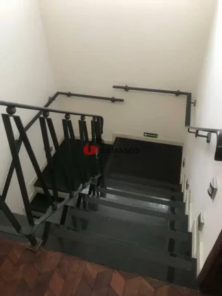 Imagem Casa comercial assobradada 220 m², 7 salas, 3 vagas, Paraíso, Santo André - SP