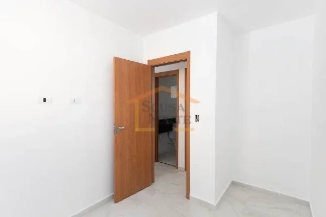 Imagem Apartamento com 42,60m², dispõe de 2 dormitórios, 1 banheiro, sala dois ambientes, cozinha com ga...