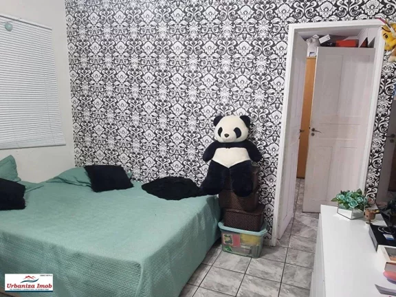 Imagem Casa Térrea à Venda no Centro de Campo Grande/MS contendo 1 Suíte + 2 Dormitórios + Sala Ampla e 3 Vagas em 204,16 m2 de Área Útil + 500 m2 de Terreno