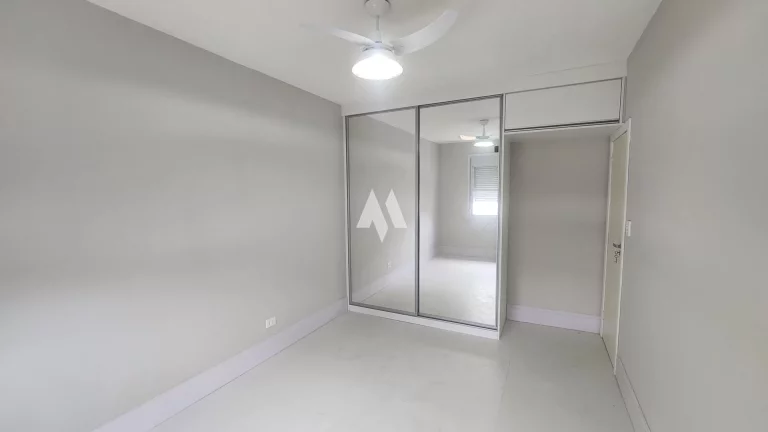 Imagem Apartamento em Ponta da Praia, Totalmente Reformado, 2 dormitórios, , 1 vaga, Santos/SP