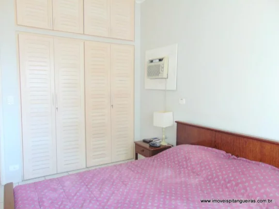 Imagem Pitangueiras - Uma quadra do mar - Amplo apartamento - Vista para o mar - 01 vaga de garagem.
