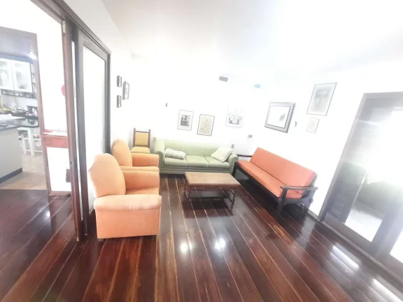 Imagem Casa à Venda, 327 m², 6 Dormitórios, (1 Suíte), Trindade, Florianópolis/SC