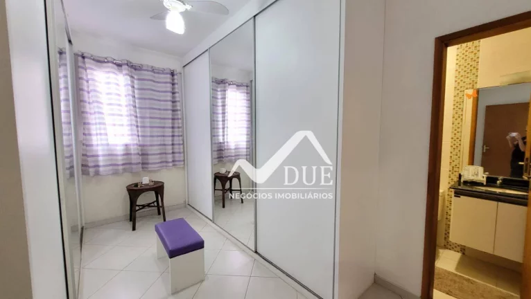 Imagem Casa com 3 suites à venda, 219 m² por R$ 1.650.000 - Embaré - Santos/SP