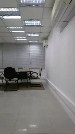 Imagem ÓTIMA SALA COMERCIAL MEDINDO 231M² NO CORAÇÃO DO CENTRO DO RIO - RJ