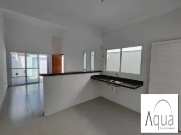 Imagem Casa para Venda em Itanhaém, Santa Júlia, 2 dormitórios, 1 suíte, 1 banheiro, 2 vagas