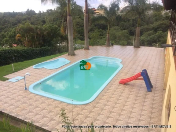 Imagem Casa em Condomínio para Venda em Mairinque, Zona Rural, 5 dormitórios, 2 suítes, 2 banheiros, 8 vagas