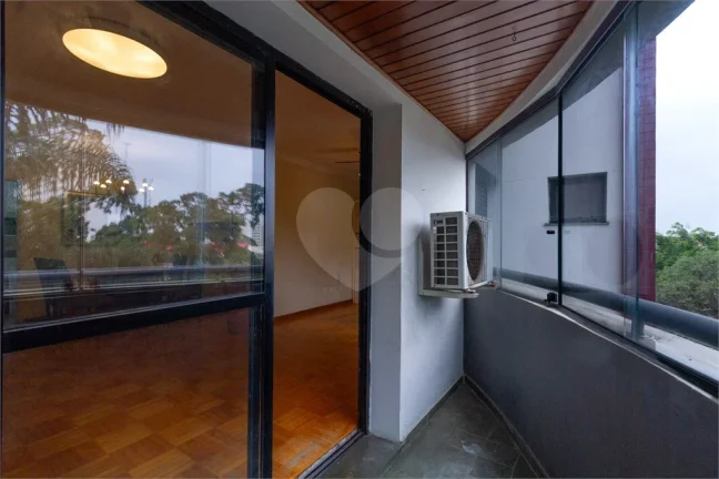 Imagem Apartamento à venda com 3 quartos, sendo 2 suítes, no condomínio Villaggio de Bologna, São Paulo - SP