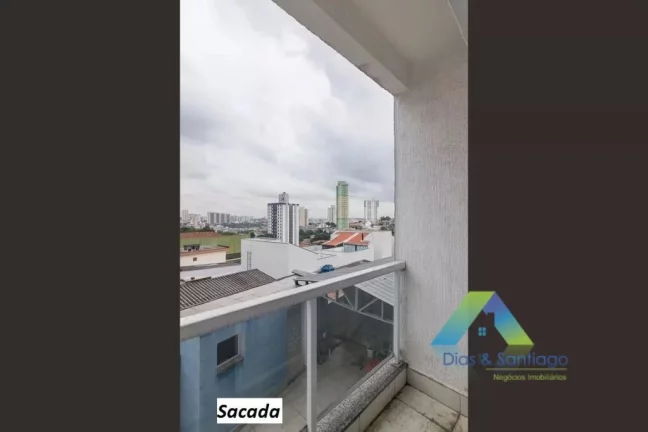 Imagem Santo André Casa 200 metros em condomínio, 3 dormitórios, 2 vagas ótimo valor e localização.