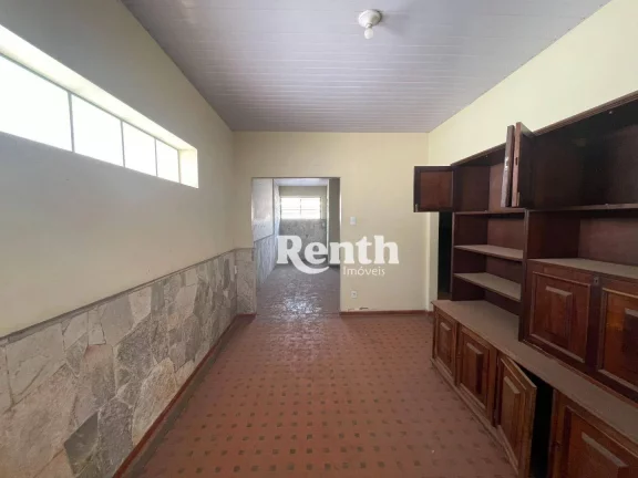 Imagem Casa com 2 dormitórios à venda, 138 m² por R$ 390.000,00 - Saúde - Rio Claro/SP