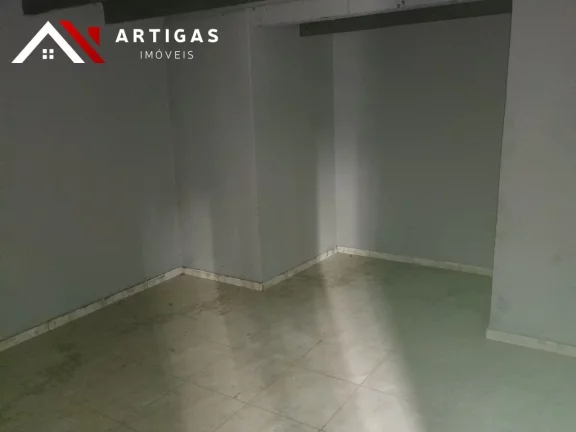 Imagem Casa Comercial na Mooca: 2 Salas, 1 Banheiro, 1 Vaga de Garagem, 120m² - Venda ou Locação em SP