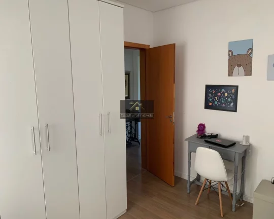 Imagem CASA CONDOMÍNIO FECHADO PRÓXIMO SÃO ROQUE 250 METROS DA RODOVIA RAPOSO TAVARES 4 DORMITÓRIOS 1 SUÍTE SALA LAREIRA 4 VAGAS VARANDA SEGURANÇA LAZER