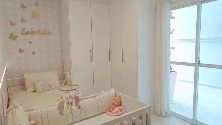 Imagem Apartamento com 3 dormitórios sendo 1 suíte e 1 vaga garagem no Centro de Balneário Camboriú