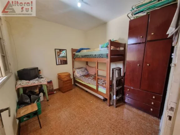 Imagem Imperdível oportunidade: Casa Geminada com edícula à venda em Praia Grande-SP, Caiçara! 2 quartos, 1 sala, 2 banheiros, 2 vagas, 139,15 m²!