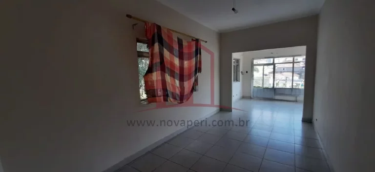 Imagem Casa Comercial com 6 Salas no Centro de Franco da Rocha-SP: Venda ou Locação com 3 Vagas de Garagem!