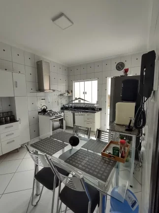 Imagem Casa à venda no bairro Santa Luzia - Guaratinguetá/SP