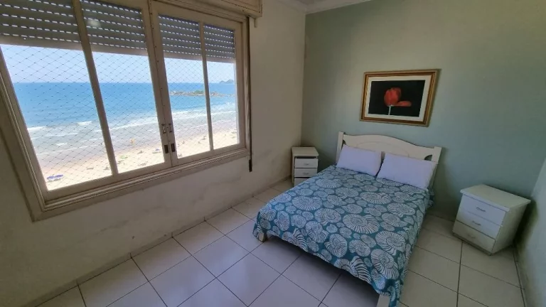 Imagem ÓTIMO APTO, FRENTE TOTAL AO MAR NA PRAIA DE PITANGUEIRAS, 5 SUÍTES, 1 VAGA DE GARAGEM.