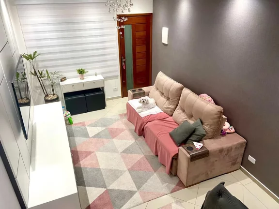 SOBRADO COM MOVEIS PLANEJADOS COM TRÊS DORMITORIOS E UM SUITE A VENDA NO PQRQUE JAÇATUBA - SANTO ANDRE.