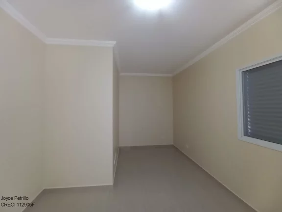 Imagem Casa de Alto Padrão à Venda em Condomínio Fechado na Cidade Litorânea de Peruíbe.