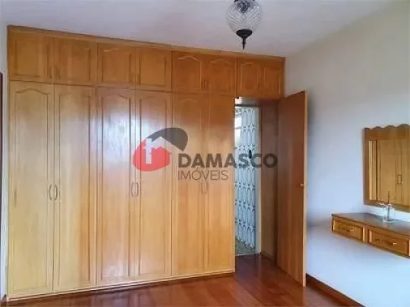 Imagem Sobrado à venda 3 Quartos, 1 Suite, 6 Vagas, 246M², Vila Alpina, São Paulo - SP