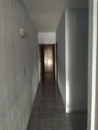 Imagem Sobrado Jardim Santa Edwiges - 140M², 5 Dorms, 1 Suíte, 4 Vagas, Varanda.