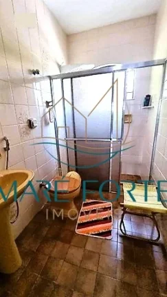 Imagem AMPLA CASA COM CHURRASQUEIRA E QUINTAL