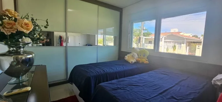 Imagem Casa Para Locação,360m2. Finamente Mobiliada, 5 Dormitórios(3 Suítes), 6 Vagas , Santa Mônica, Florianópolis/SC