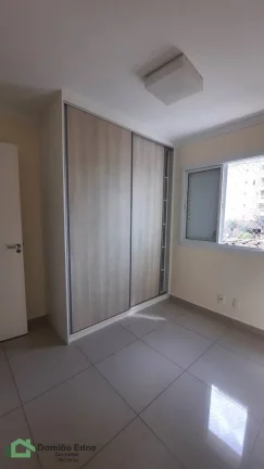 Imagem Apartamento com 3 Quartos e 2 banheiros à Venda, 94 m² por R$ 875.000
