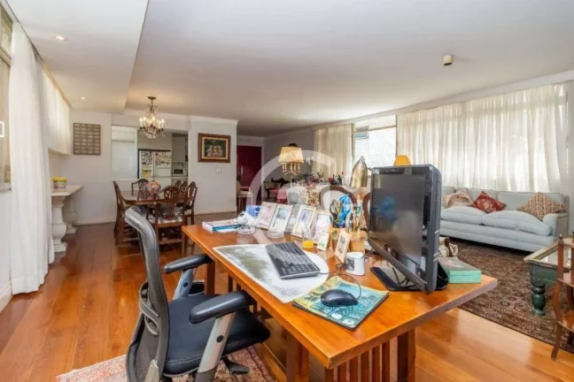 Imagem Jardins, parte plana, 183m²