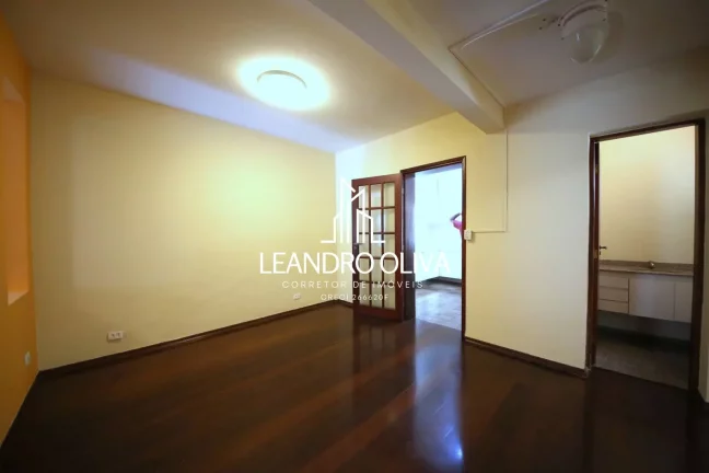 Imagem Casa de vila para venda em Vila Nova Conceição com 5 quartos, sendo 2 suítes, 199m²