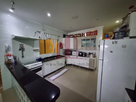 Imagem Oportunidade Imperdível: Casa à Venda em Francisco Morato-SP, Residencial São Luis. 3 Quartos, 1 Suíte, 1 Sala, 3 Banheiros, 2 Vagas, 262m².