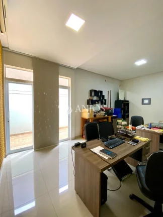 Imagem CASA PARA LOCAÇÃO COMERCIAL NO SETOR RESIDENCIAL NORTE EM SINOP - MT.