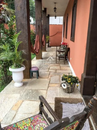 Imagem Imperdível: Casa à venda em Guarujá-SP, Balneário Praia do Pernambuco - 7 quartos, 4 suítes, 3 salas, 7 banheiros, 4 vagas, 463m²