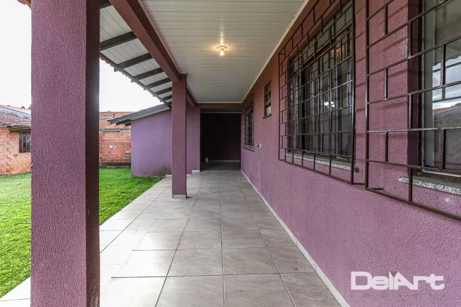 Imagem Excelente casa térrea com uma generosa metragem de R$ 160,00m2 aproximadamente - em alvenaria, localizada a próxima também a panificadoras, mercados,